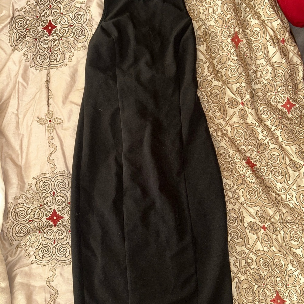 Forever 21 Elegant Black Dress small